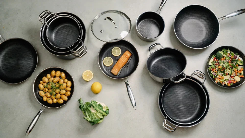 Hva er en hybridstekepanne? Alt du trenger å vite om ONYX Cookwares mest allsidige stekepanne