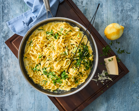Fettuccine med parmesan og sitronfløte | Enkel pastarett