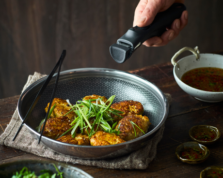 Oppskrift på fish cakes – sprø fiskekaker med frisk dip