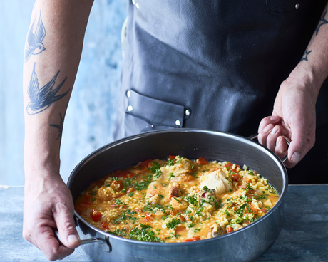 Oppskrift på paella med kylling og reker