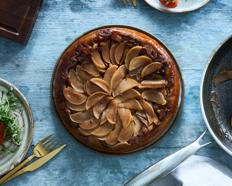 Galette med eple, løk og bacon