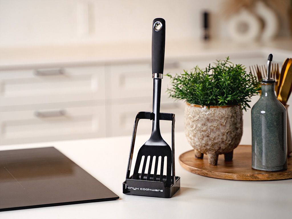 HOLDER FOR KJØKKENREDSKAPER - 2