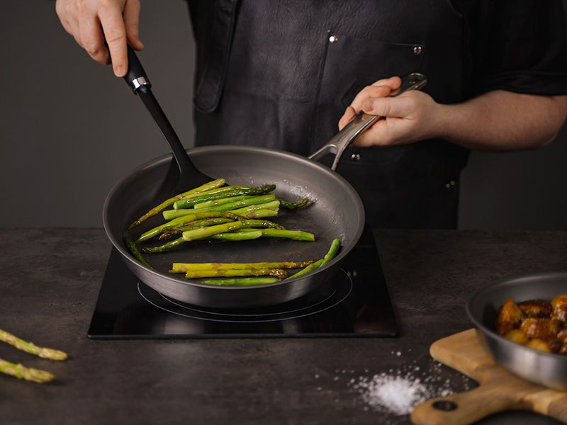 ZERO – NATURLIG NON-STICK STEKEPANNESSETT - 2-DELER
