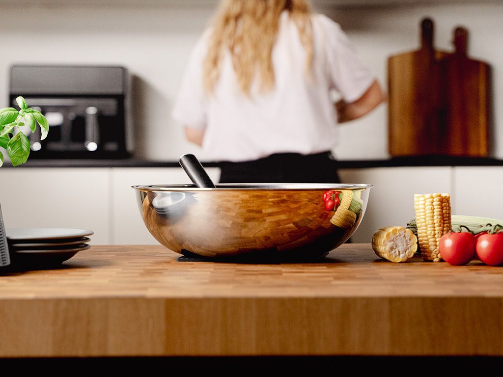 WOKPANNE MED AVTAGBART HÅNDTAK 30CM SETT - 6