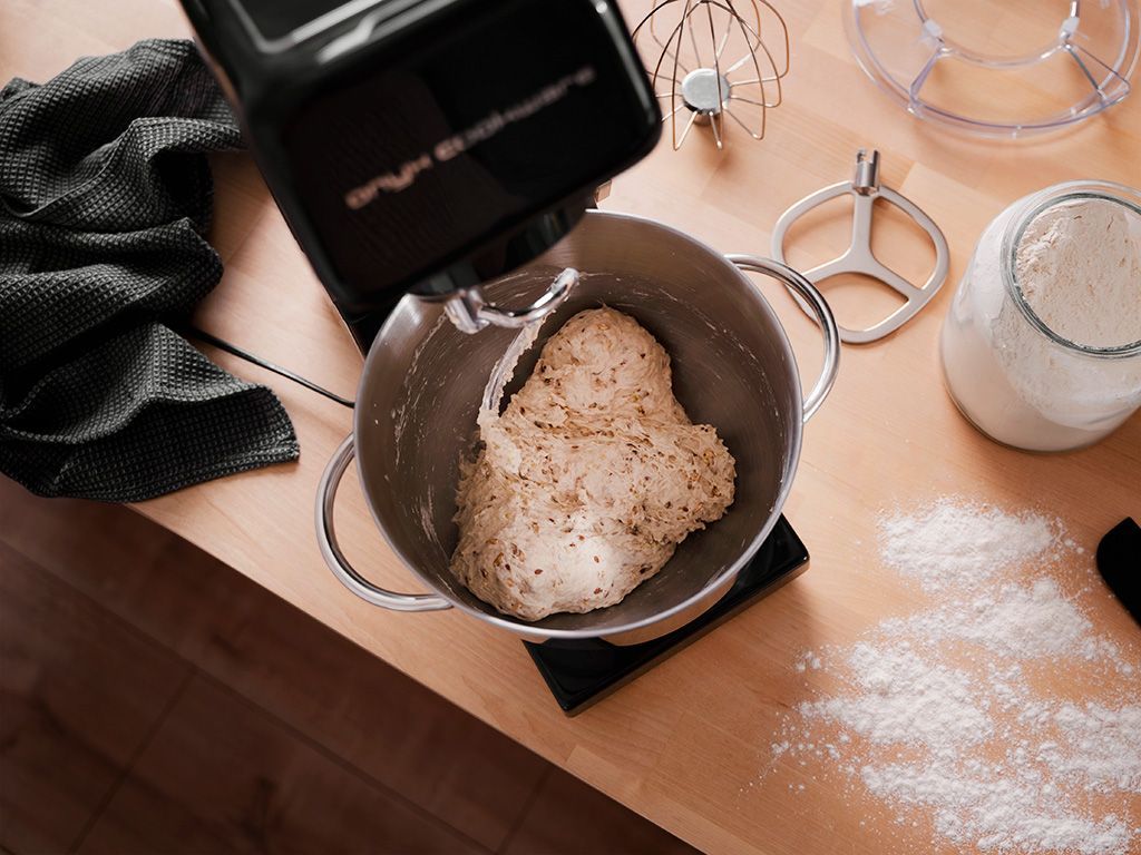 STAND MIXER – 6L - 4