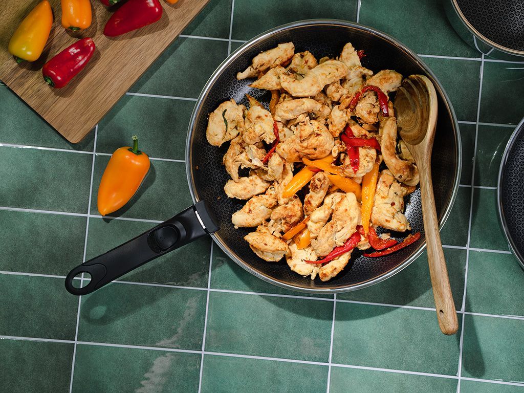 STEKEPANNE MED AVTAGBART HÅNDTAK 30CM SETT - 5