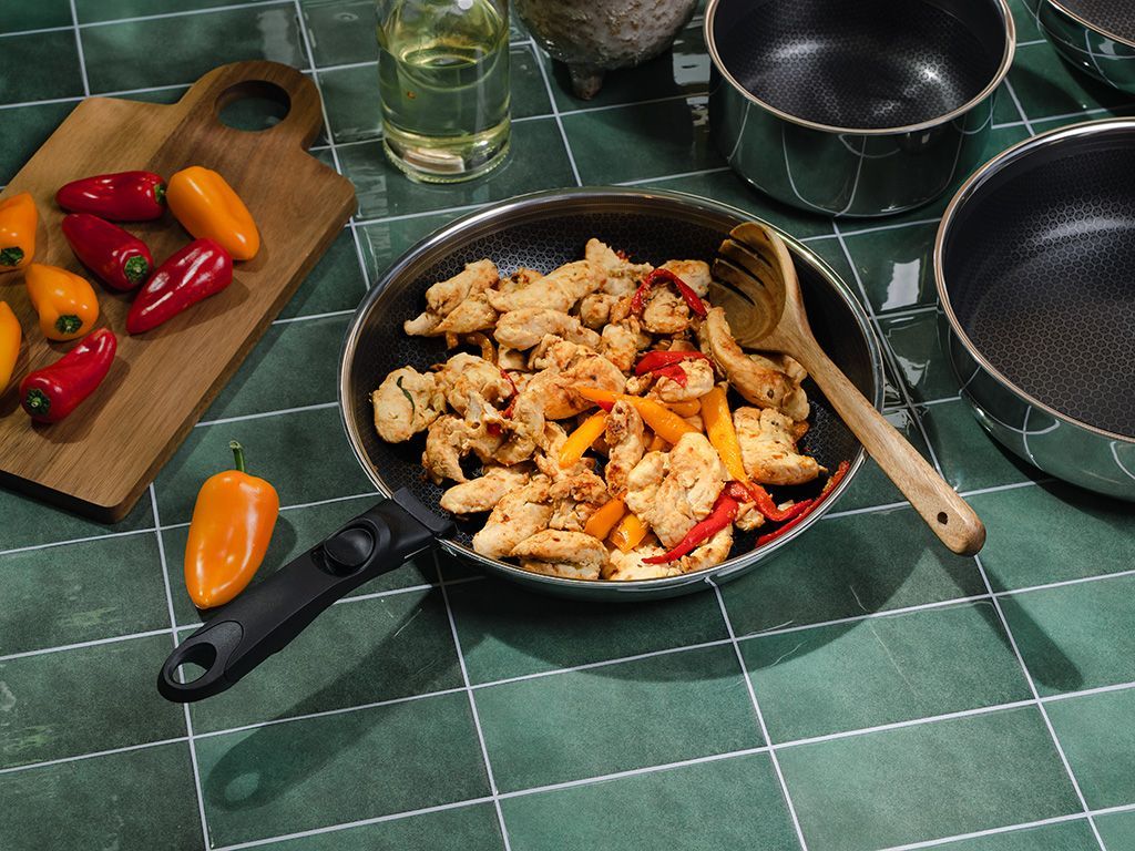 STEKEPANNE MED AVTAGBART HÅNDTAK 30CM SETT