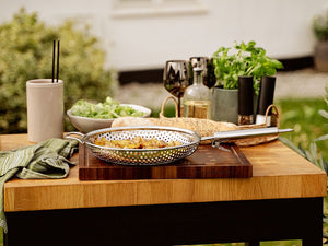BBQ GRILLPANNE MED AVTAGBART HÅNDTAK 28 CM