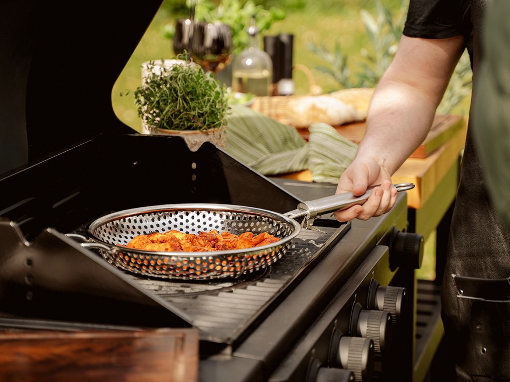 BBQ GRILLPANNE MED AVTAGBART HÅNDTAK 28 CM