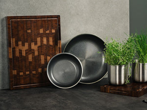 STEKEPANNE MED AVTAGBART HÅNDTAK 30CM SETT