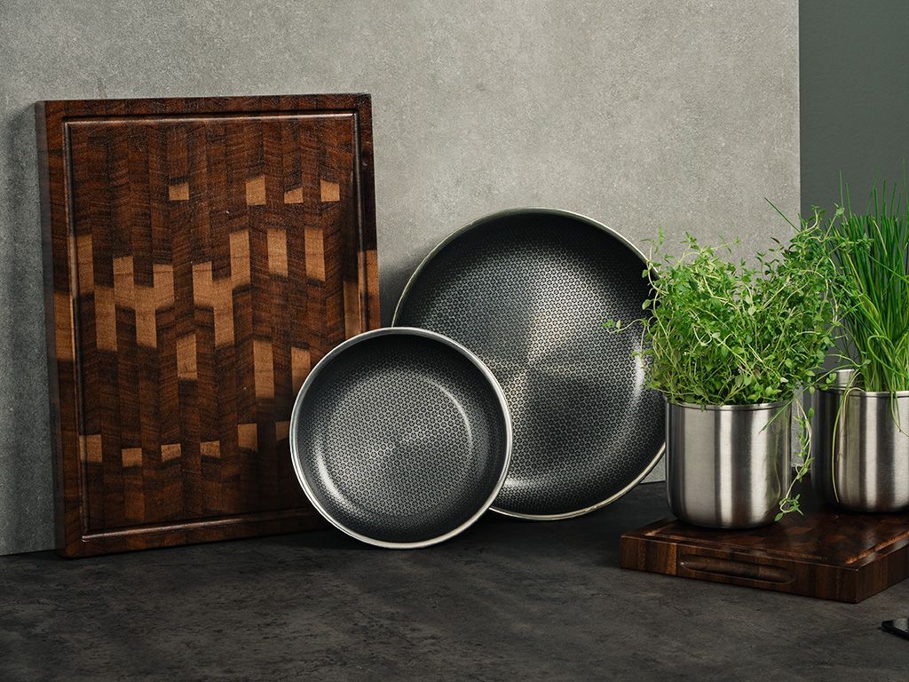 STEKEPANNE MED AVTAGBART HÅNDTAK 30CM SETT - 2