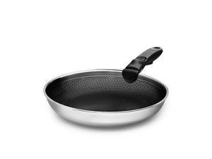 STEKEPANNE MED AVTAGBART HÅNDTAK 24CM SETT - 1