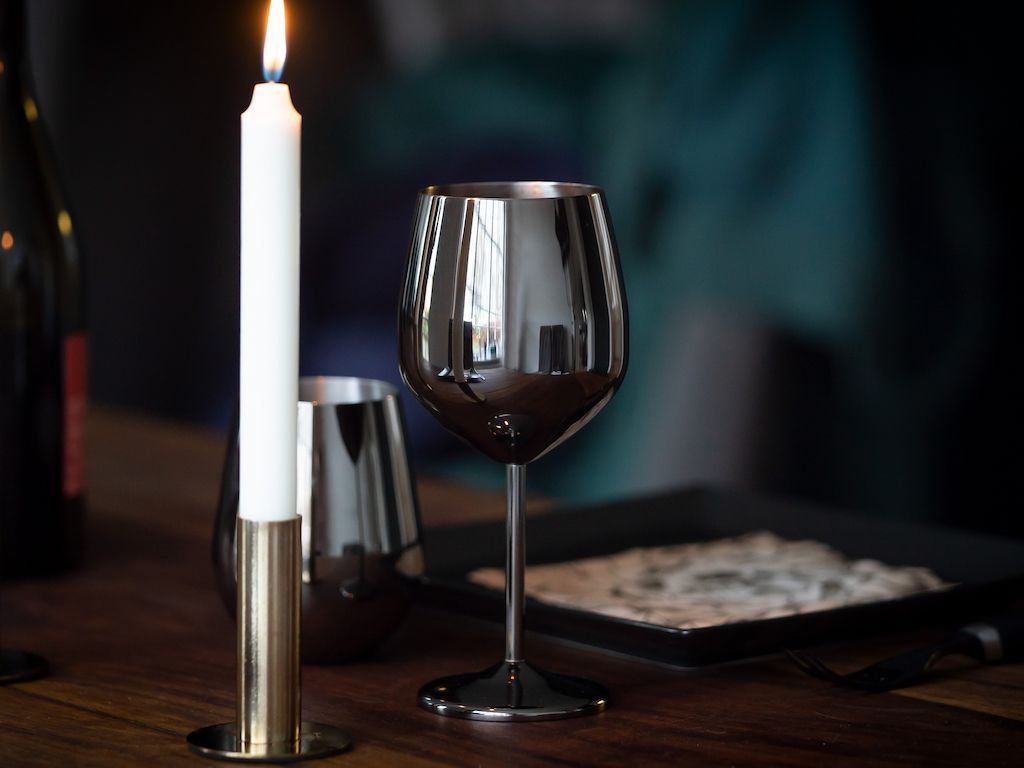 VINGLASS AV RUSTFRITT STÅL - 8